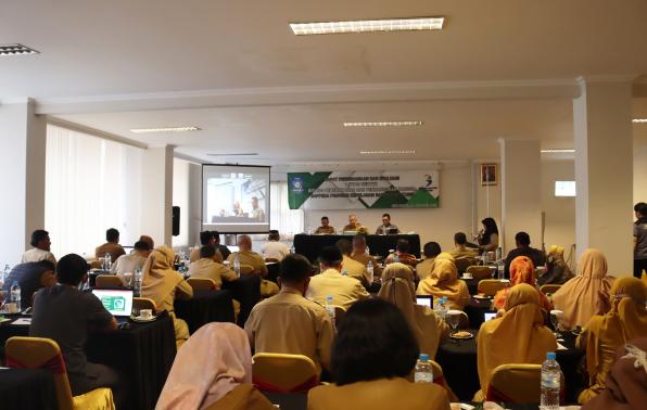 Sekretaris Bappeda Babel Buka Rapat Perencanaan dan Evaluasi Lintas Sektor Bidang Pemerintahan dan Pembangunan Manusia Tahun 2022