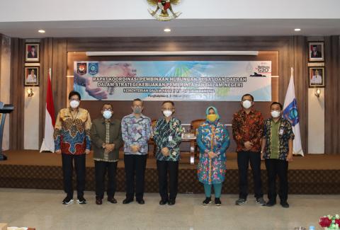 Wagub Abdul Fatah Buka Rakor Pembinaan Hubungan Pusat dan Daerah Dalam Strategi Kebijakan Pemerintahan Dalam Negeri